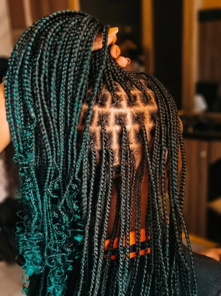 Colour braids with curly ends
